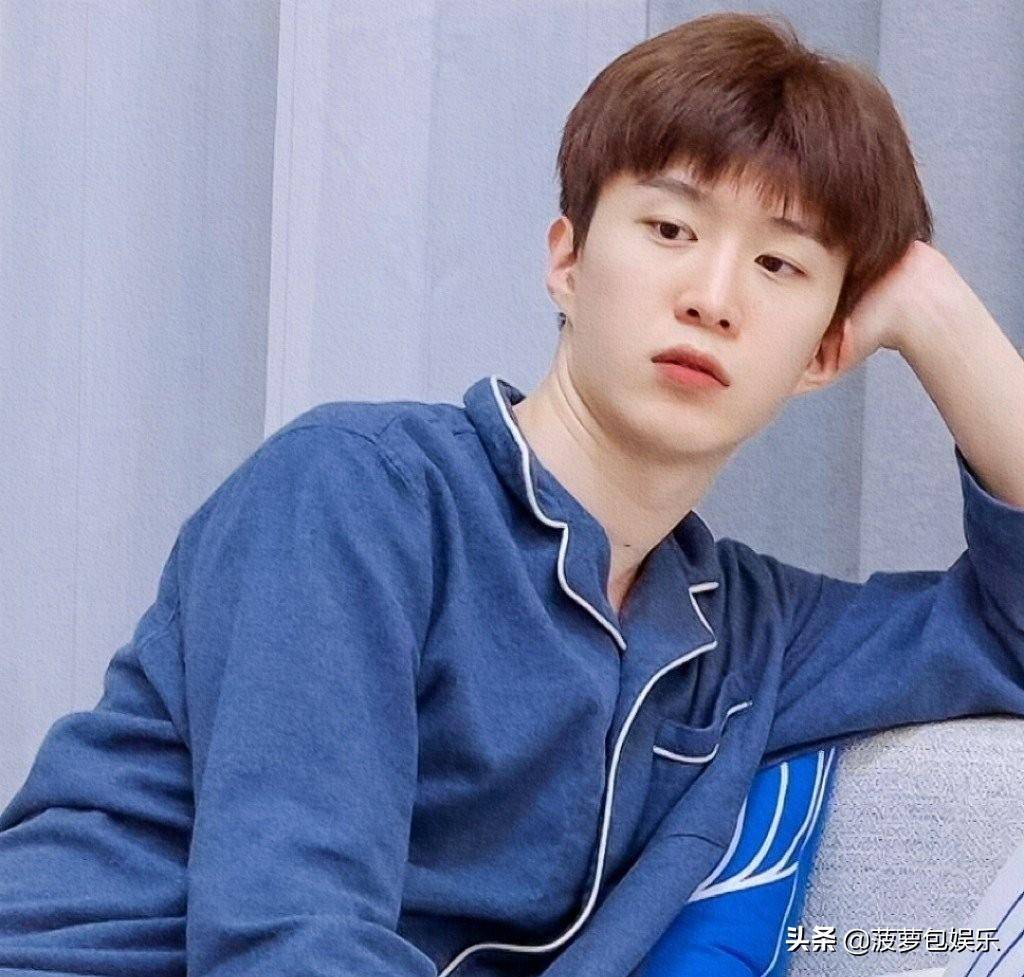 黄旭熙:我卸妆了,王一博:我也卸妆了,马嘉祺:让让_化妆_皮肤_黄明昊