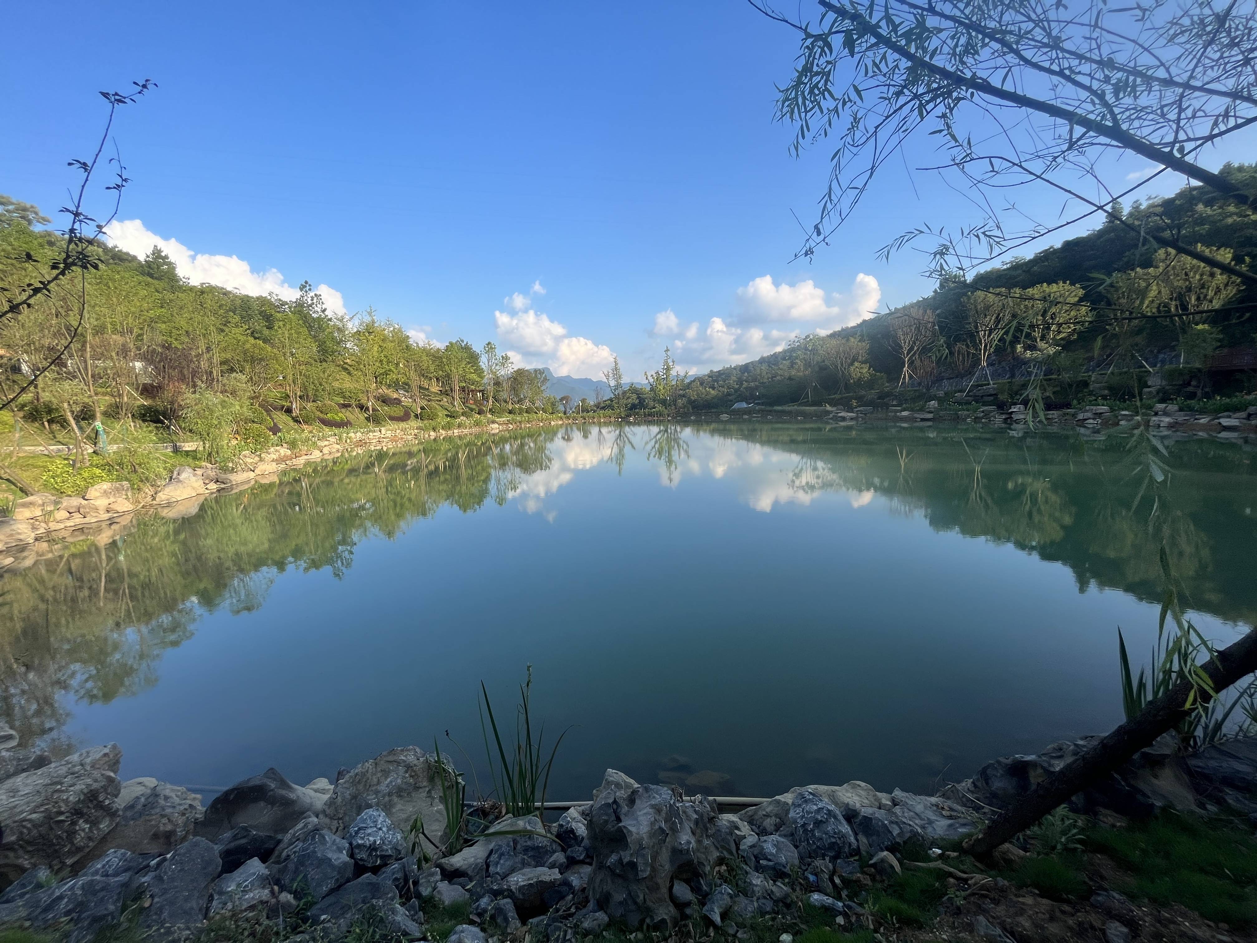 南川乐村山语涧避暑房,海拔1280米有山有水风景美,重庆主城1小时到达!