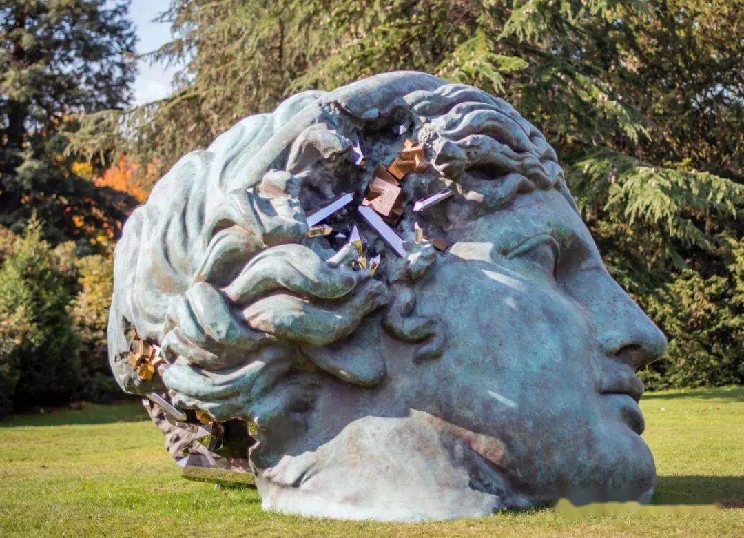 金属水晶从daniel arsham侵蚀雕塑中萌芽_中国_艺术网_青铜