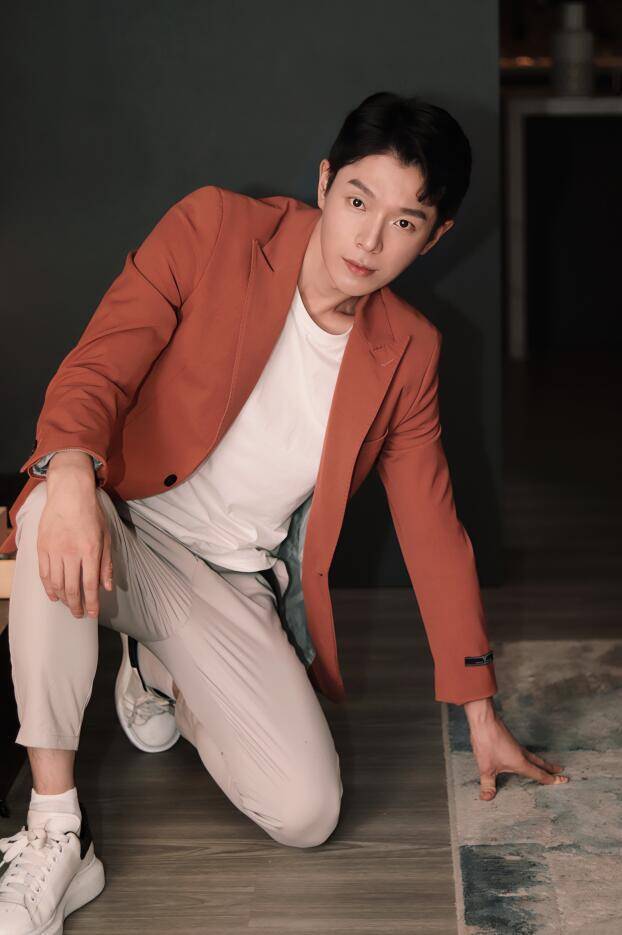 因爱而聚,为爱追光——《追光者》王鑫饰演"李健"_公益_救援_故事