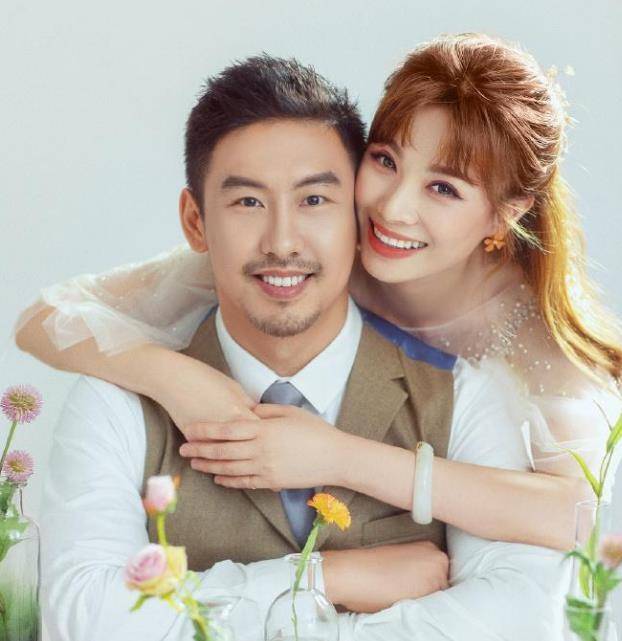 上海smg主播万蒂妮迎40岁生日,佟晨洁也来为她庆生_妮妮_感觉_美女