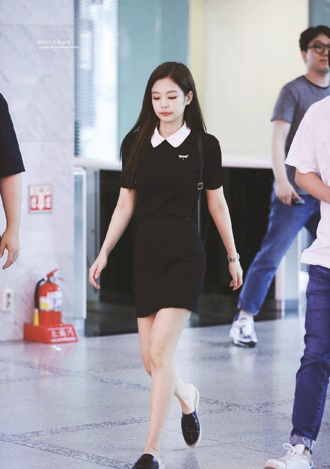 春季愁穿搭?看看jennie,这个人间芭比娃教科书式穿搭!