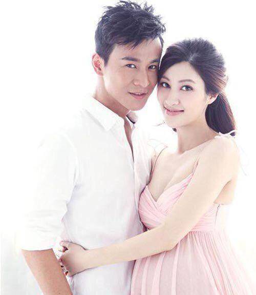 转身娶了小9岁娇妻,王丽坤至今耿耿于怀_乔振宇_感情_男朋友