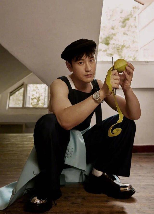 42岁黄晓明漂亮成功,登杂志身材超有型,衣品开挂帅到认不出来_时尚