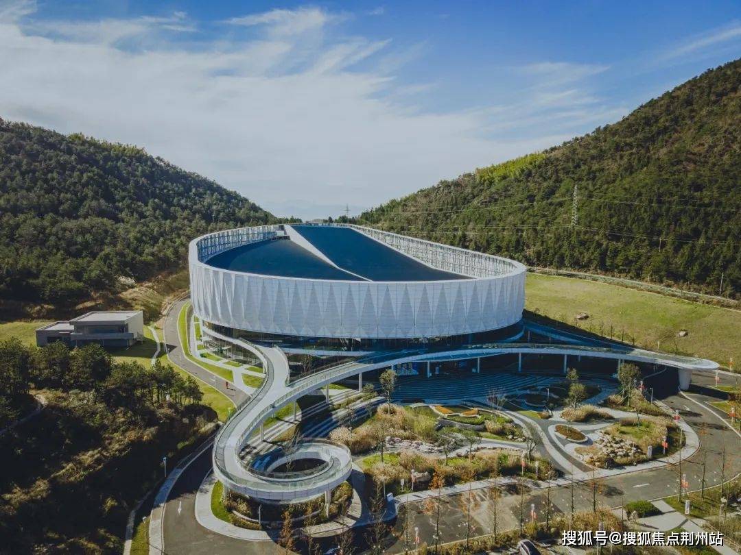 天台山莲花小镇_台州绿城莲花小镇售楼处电话400-033-1233转8888官网