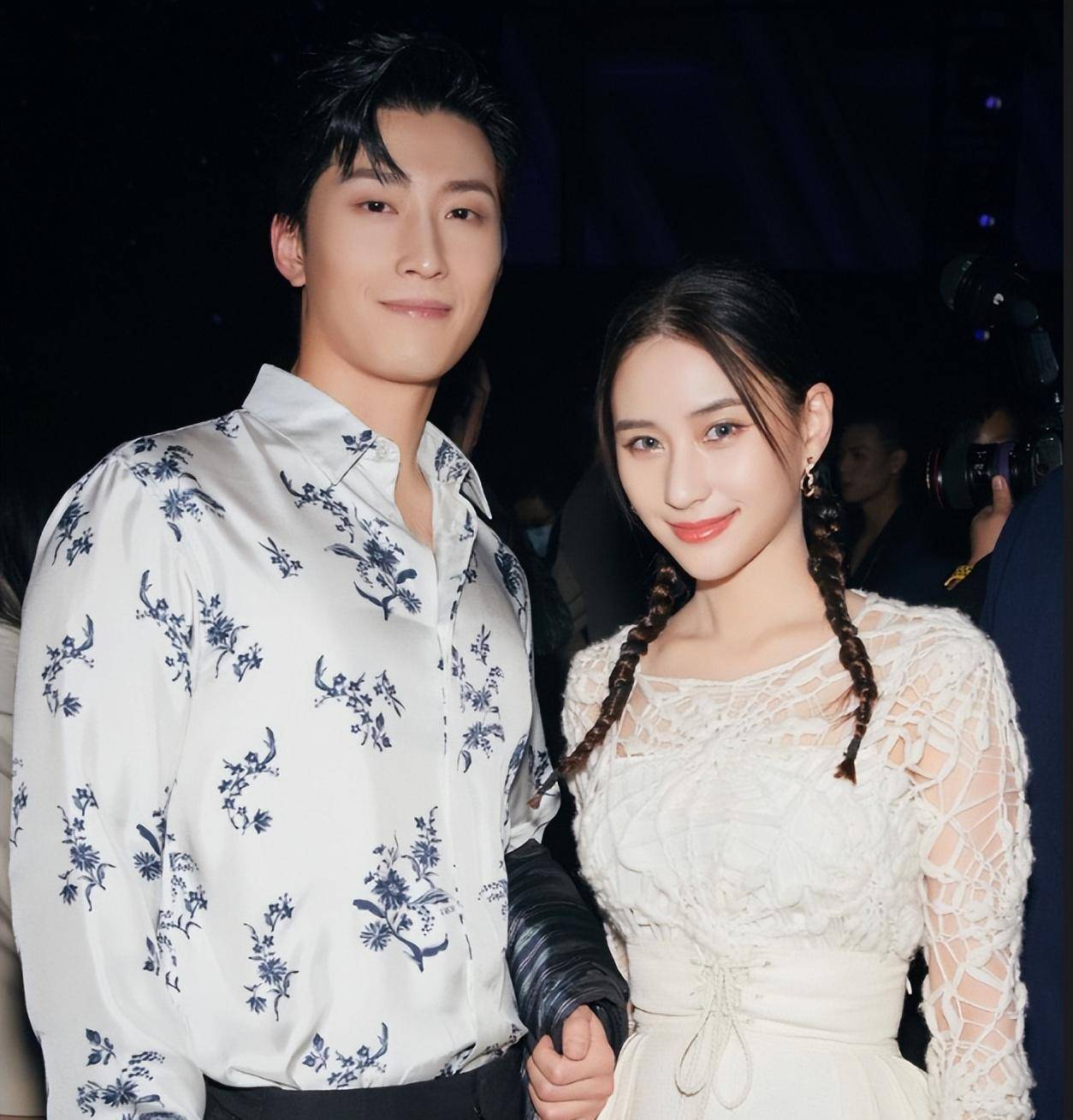 "何超莲:错爱吴克群惨遭骗婚,陷骂战赵樱子大战何窦氏_私人_位数_男友