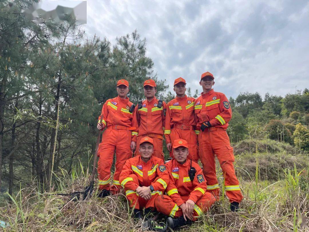 献的精神和风格,用实际行动践行了"对党忠诚,纪律严明,赴汤蹈火,竭诚