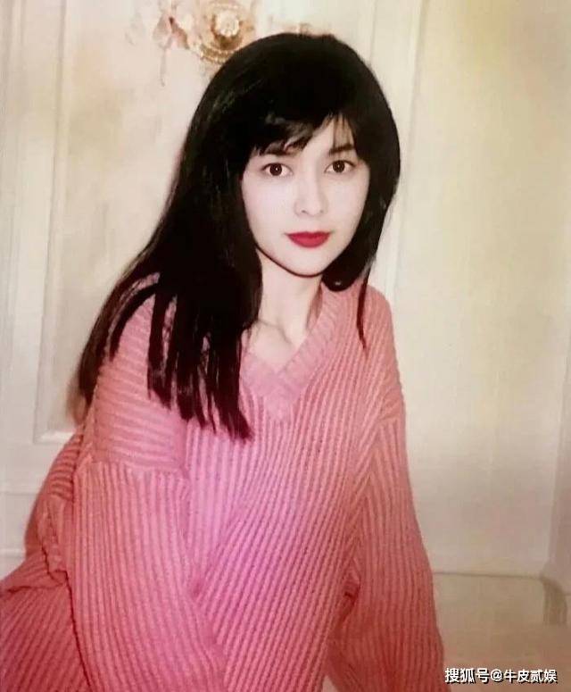 港风女神气质_港风妆容穿搭风格_那些年港片女神的风采