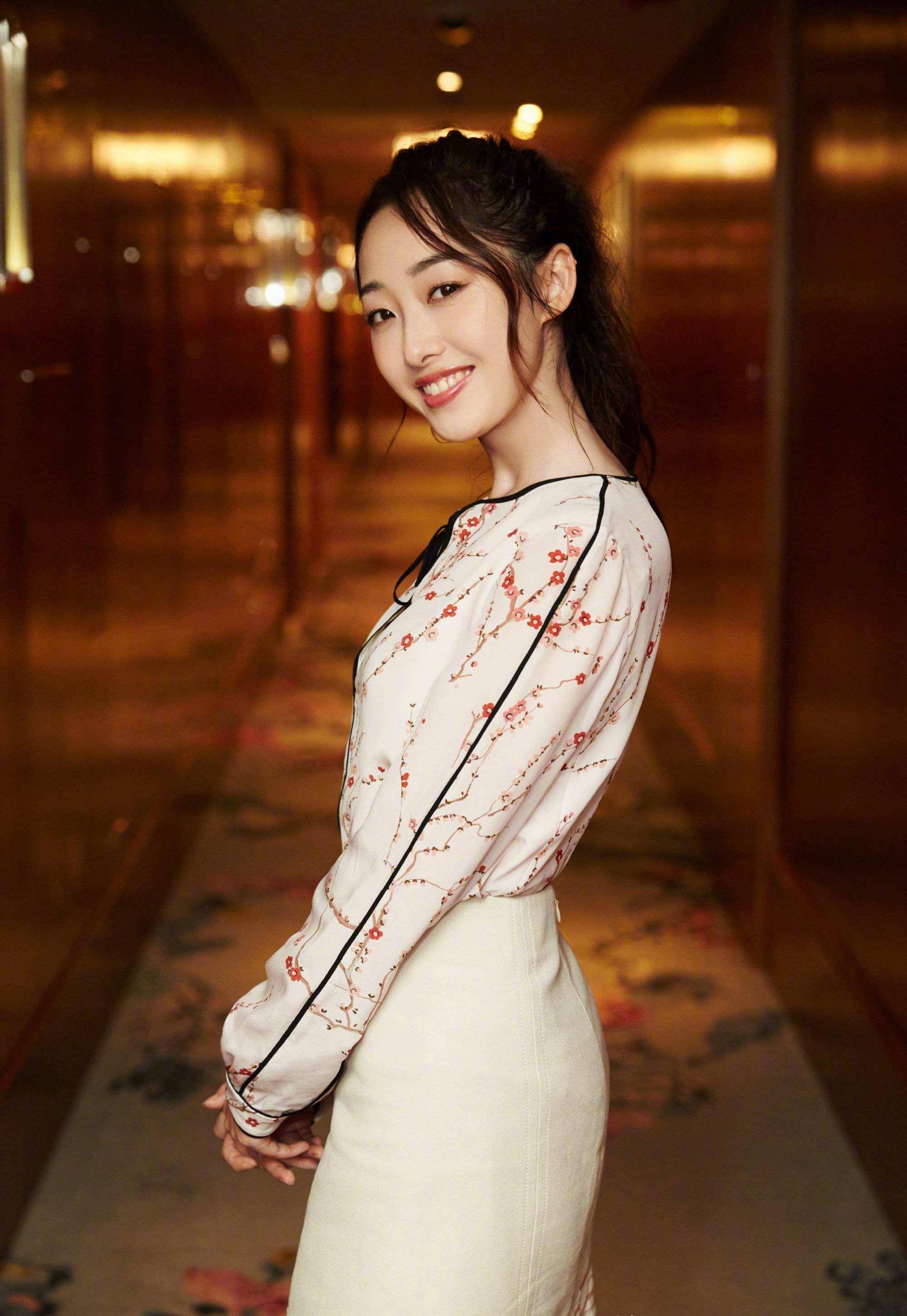 素颜似清纯小学妹,31岁的蒋梦婕太美丽了,请好好看看吧_林黛玉_印象