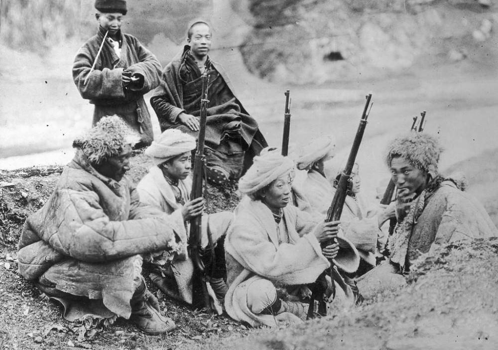 1958年,甘肃清算残害西路军的马家军帮凶,押上昔日战场枪毙_马步芳