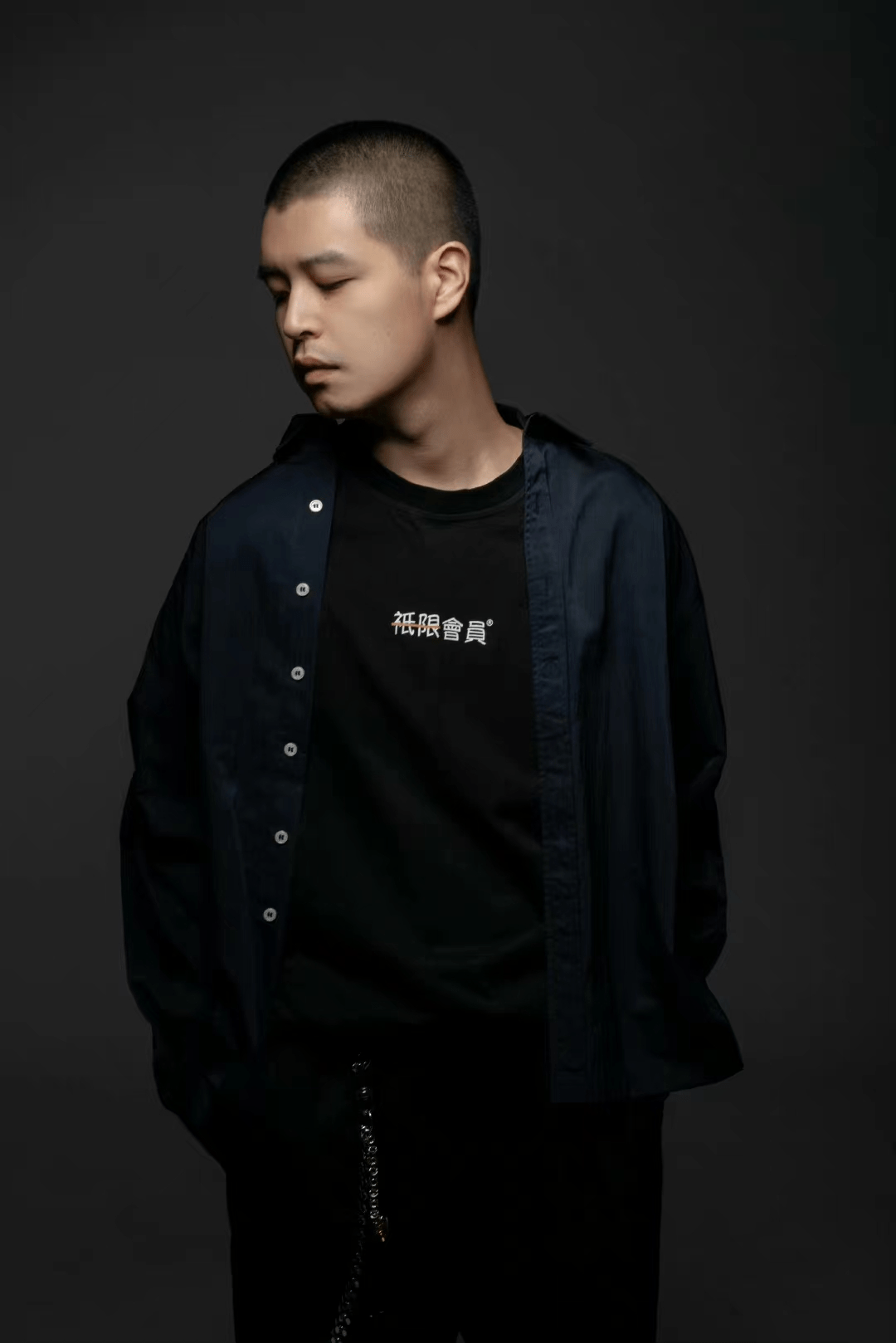 2011 年,马頔在豆瓣组织起一个名叫"麻油叶"的民间音乐厂牌,名字起于"