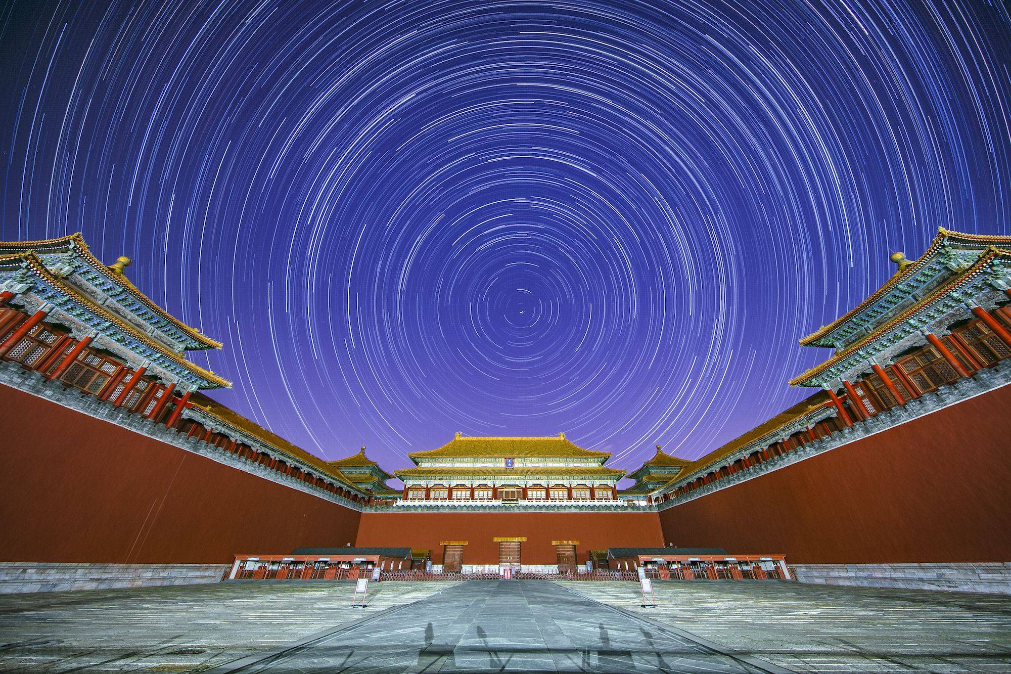 2020年4月19日,故宫午门.拍者:你最喜欢哪一张北京的星轨图?