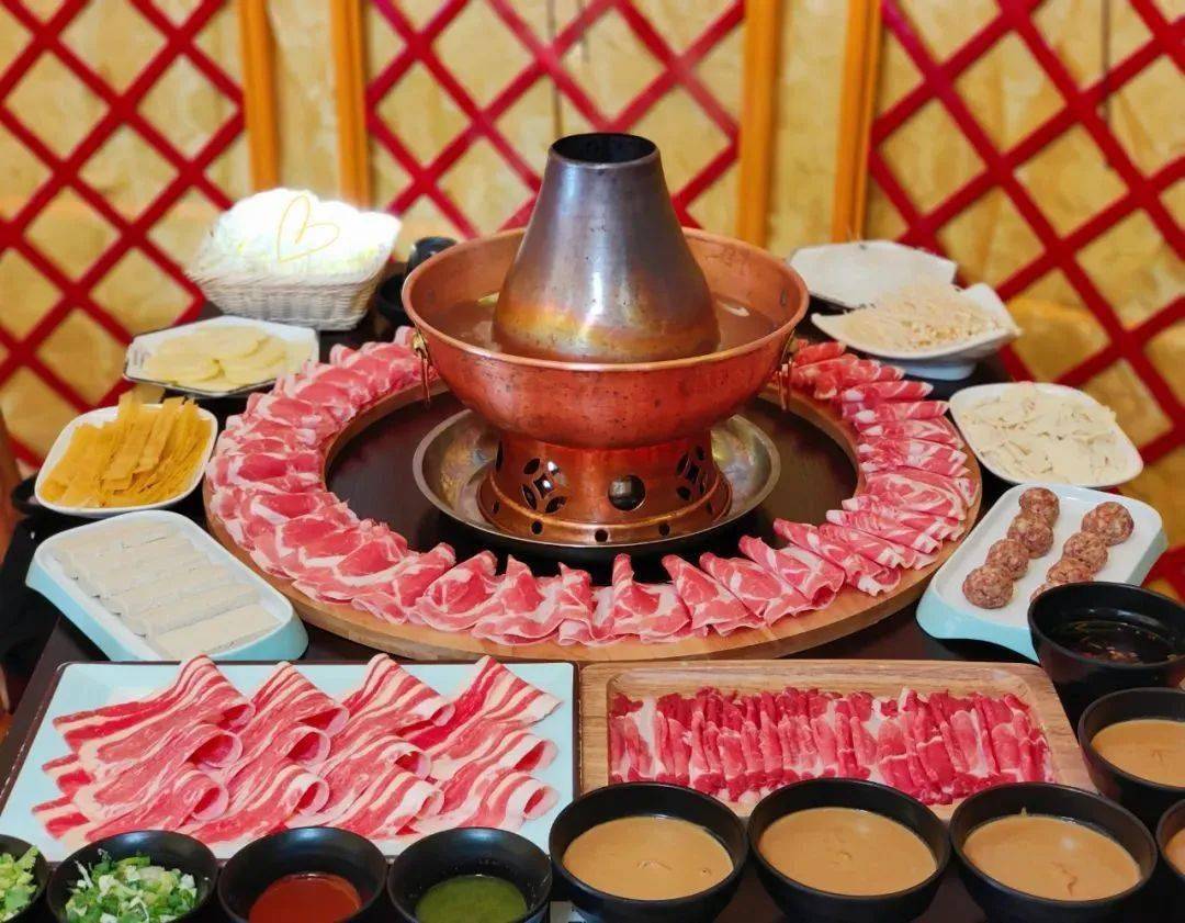 的铜锅涮肉味道以锡林郭勒的内蒙文化为主的特色餐厅锡林郭勒铜火锅