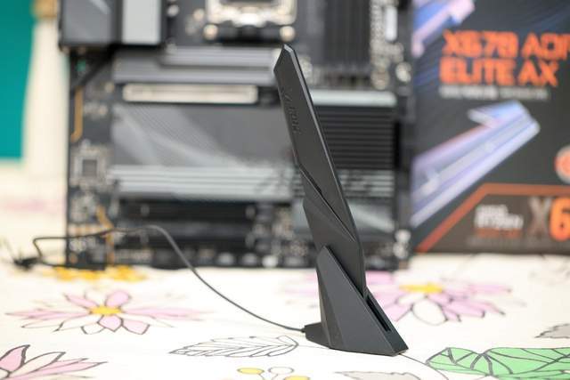 就是这么顶，超豪华供电，技嘉小雕X670 AORUS ELITE AX主板评测体验