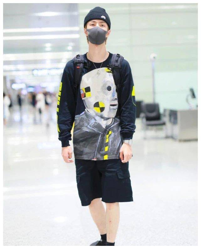 穿五分裤别学王一博这样搭黑中袜,超级显腿短,谁穿谁尴尬_黑色_风格