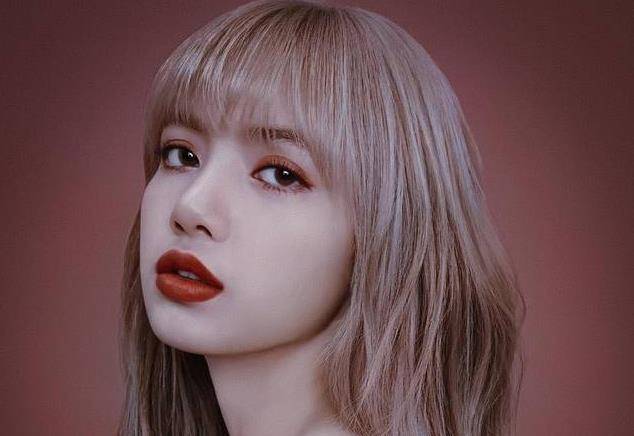 人世芭比Lisa：“崇奉之跃”圈粉三百万，却因素颜被嘲土？