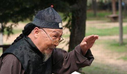 算命先生号称得道高人,为何算出乾隆寿辰后,反被立刻处死?