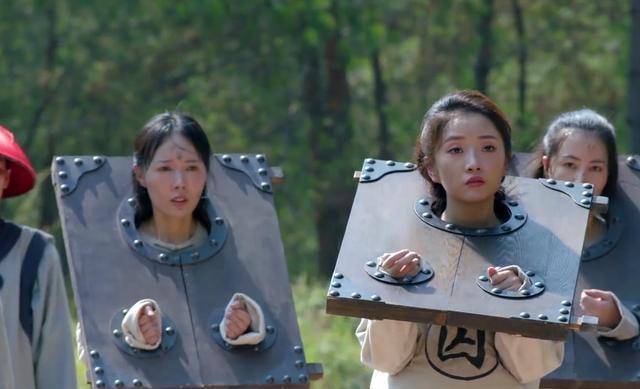 古代囚犯秋后问斩前,在断头饭中,为何要放上一块腥臭了的肉?