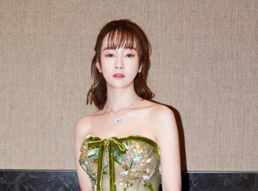 倚天"最美蛛儿"张檬频繁发美照,距离复出的日子不远了!