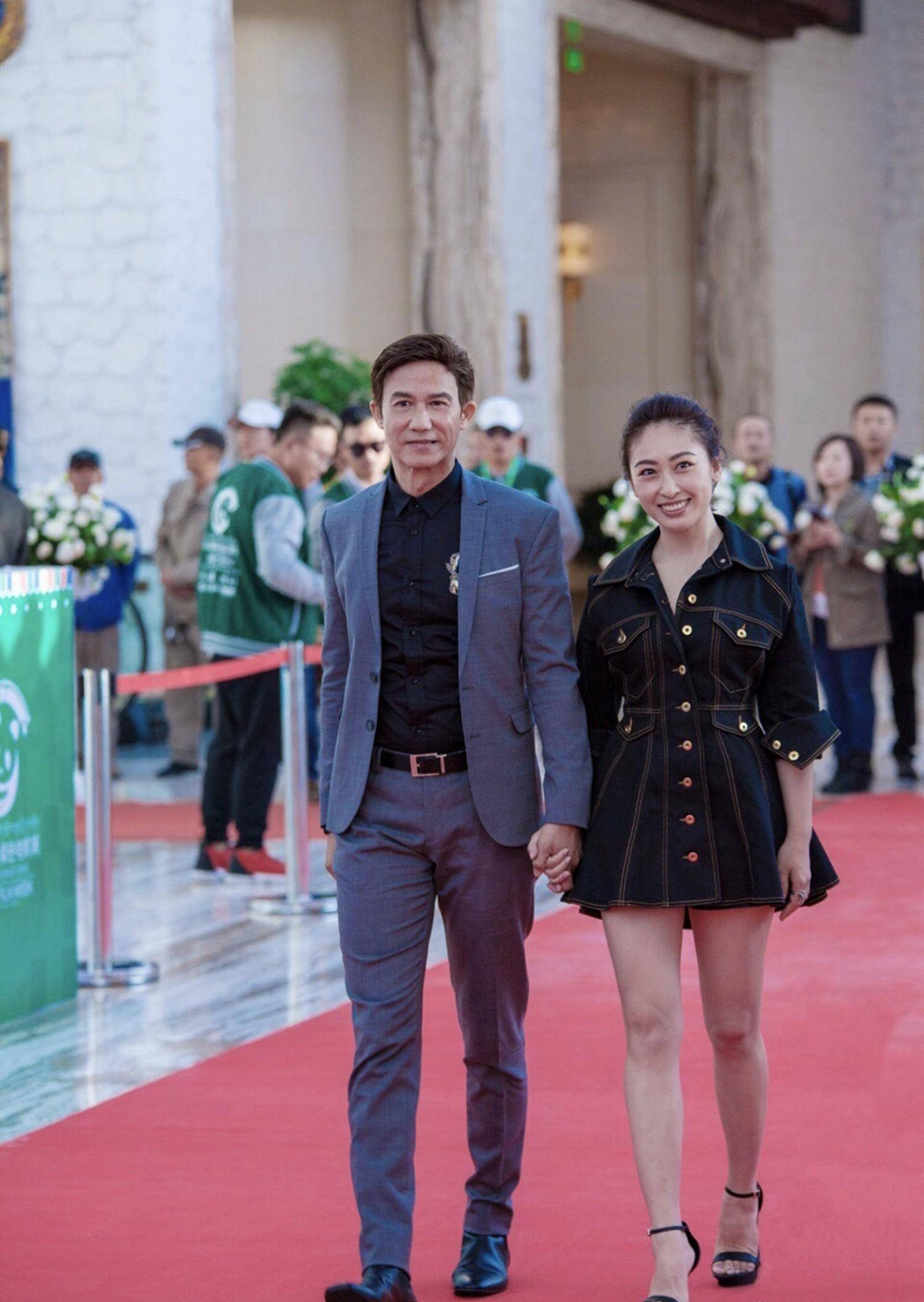 婚后,两人的感情一直很稳定,并且王雅琦也为了更好的去支持丈夫的演艺