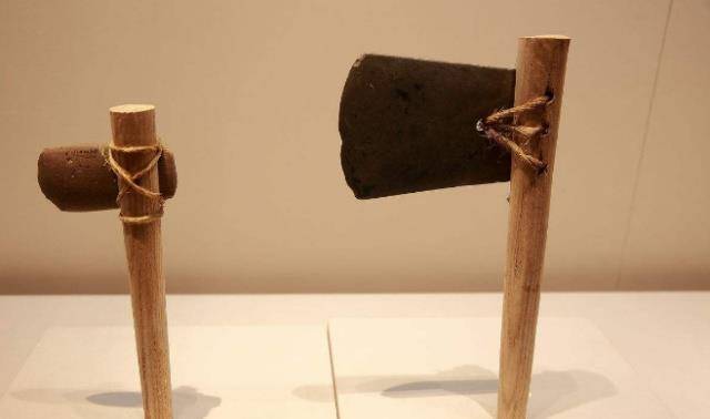 这件彩陶最终被命名为"鹳鱼石斧图彩陶缸",自进入国家博物馆后再未