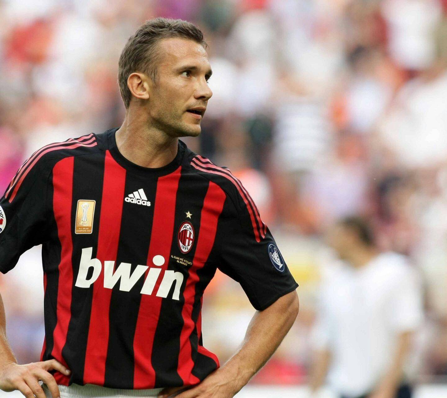 舍甫琴科ac米兰岁月回顾(四),遭遇黑哨,远走蓝桥,重回圣西罗已状态全