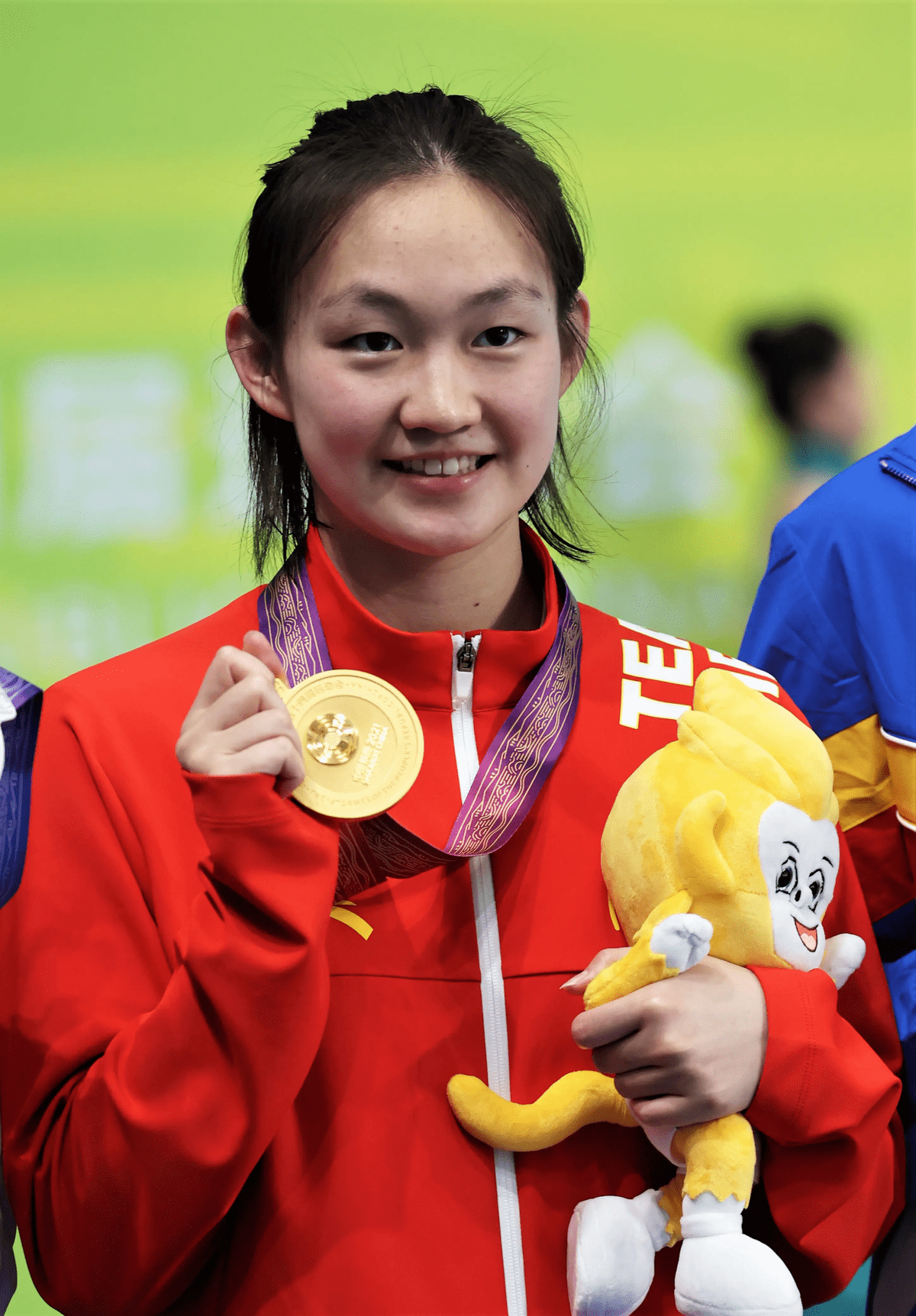 中国奥运冠军打破世界纪录,甩开对手10米远_李冰洁超短池世界纪录夺冠