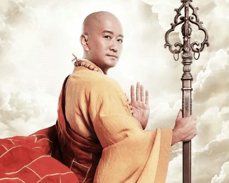 认出了王一博,却没认出何炅,唐嫣当年的电影还真是卧虎藏龙_不知道