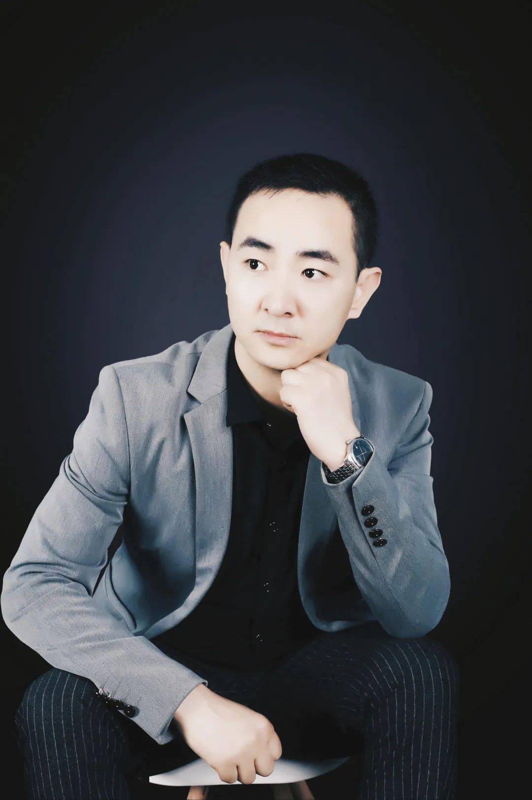 期》由京剧传统经典剧目《打金砖》移植改编而来,《打金砖》是李少春