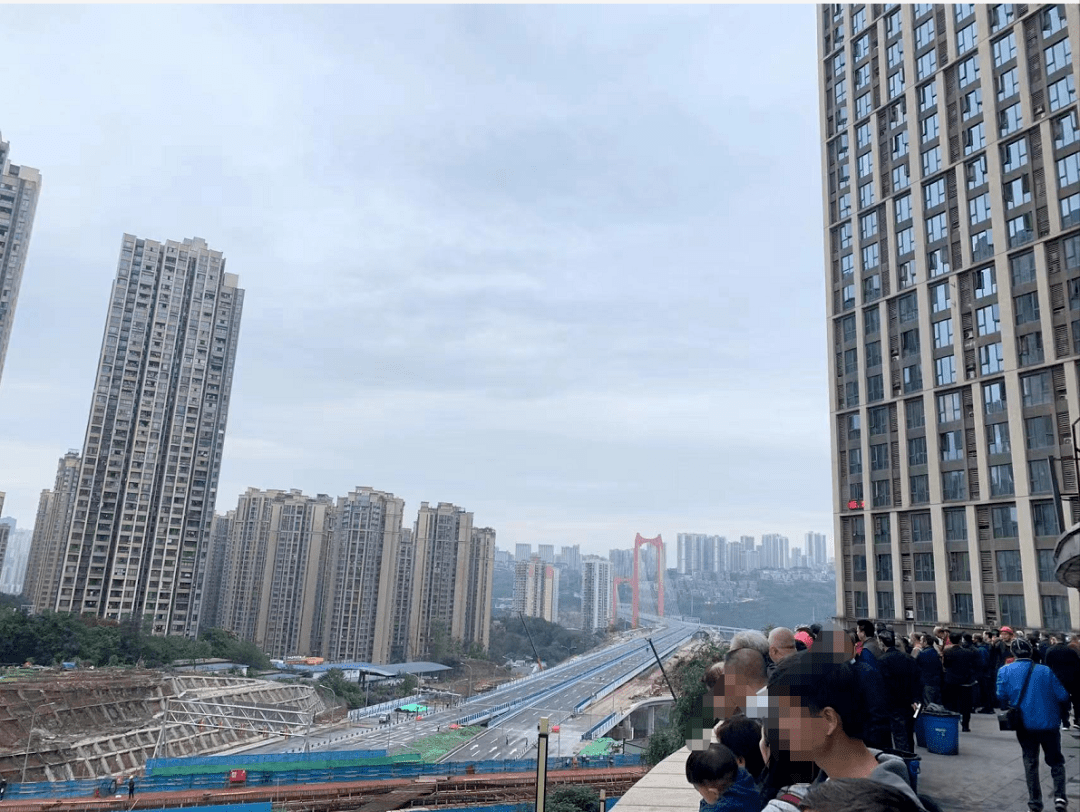 "世纪工程"红岩村大桥正式通车,实探现场热闹非凡_隧道_渝中区_时间