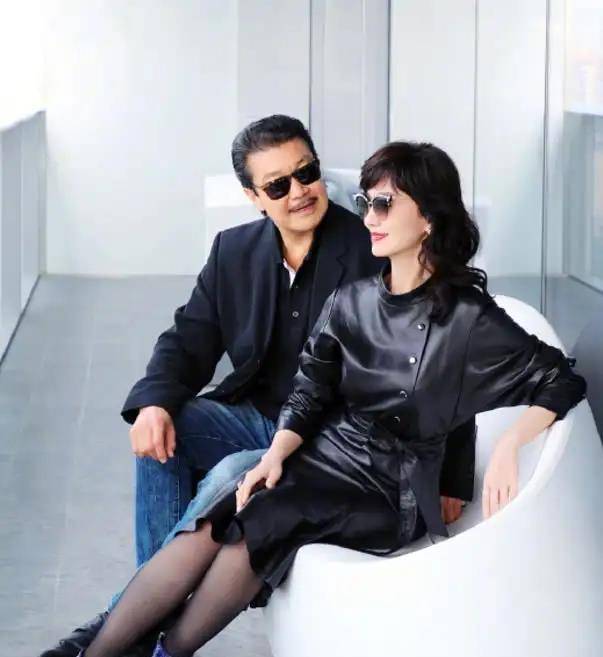 对比赵雅芝和陈美琪现在的情况,看来白娘子还是比小青厉害_婚姻_版本