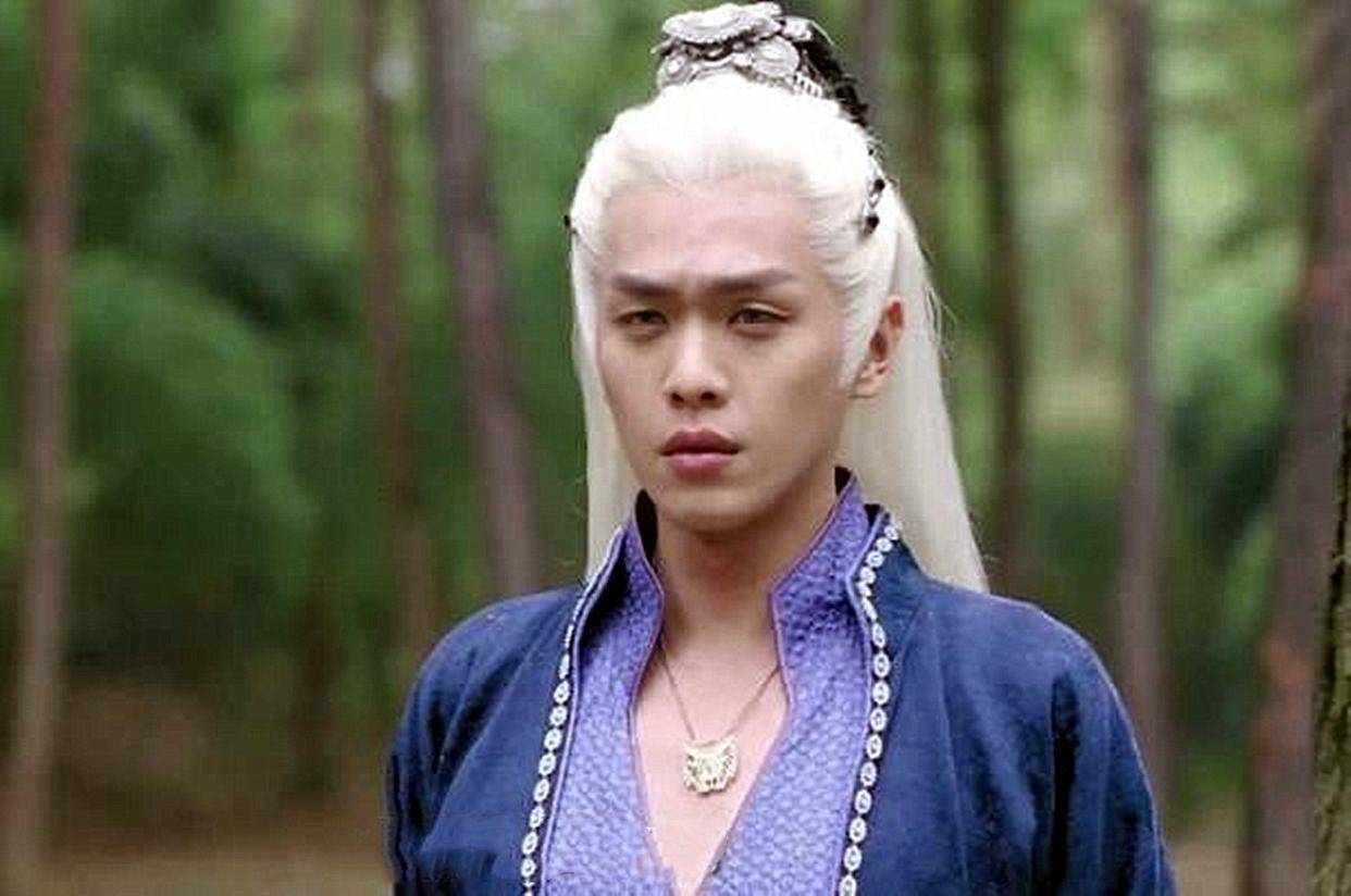 不过,徐凤年这次是黑发回归白发,可以说经历了好几次生死.