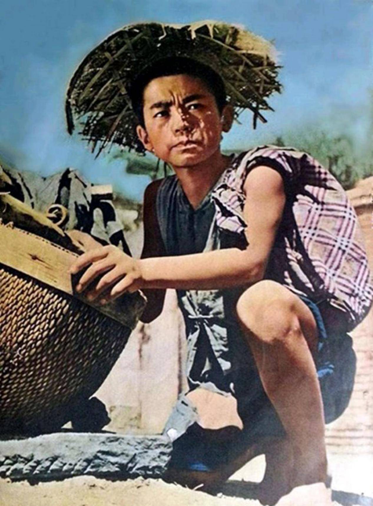 1963年的老电影《小兵张嘎》,嘎子很出彩,但这些配角你还记得吗_奶奶