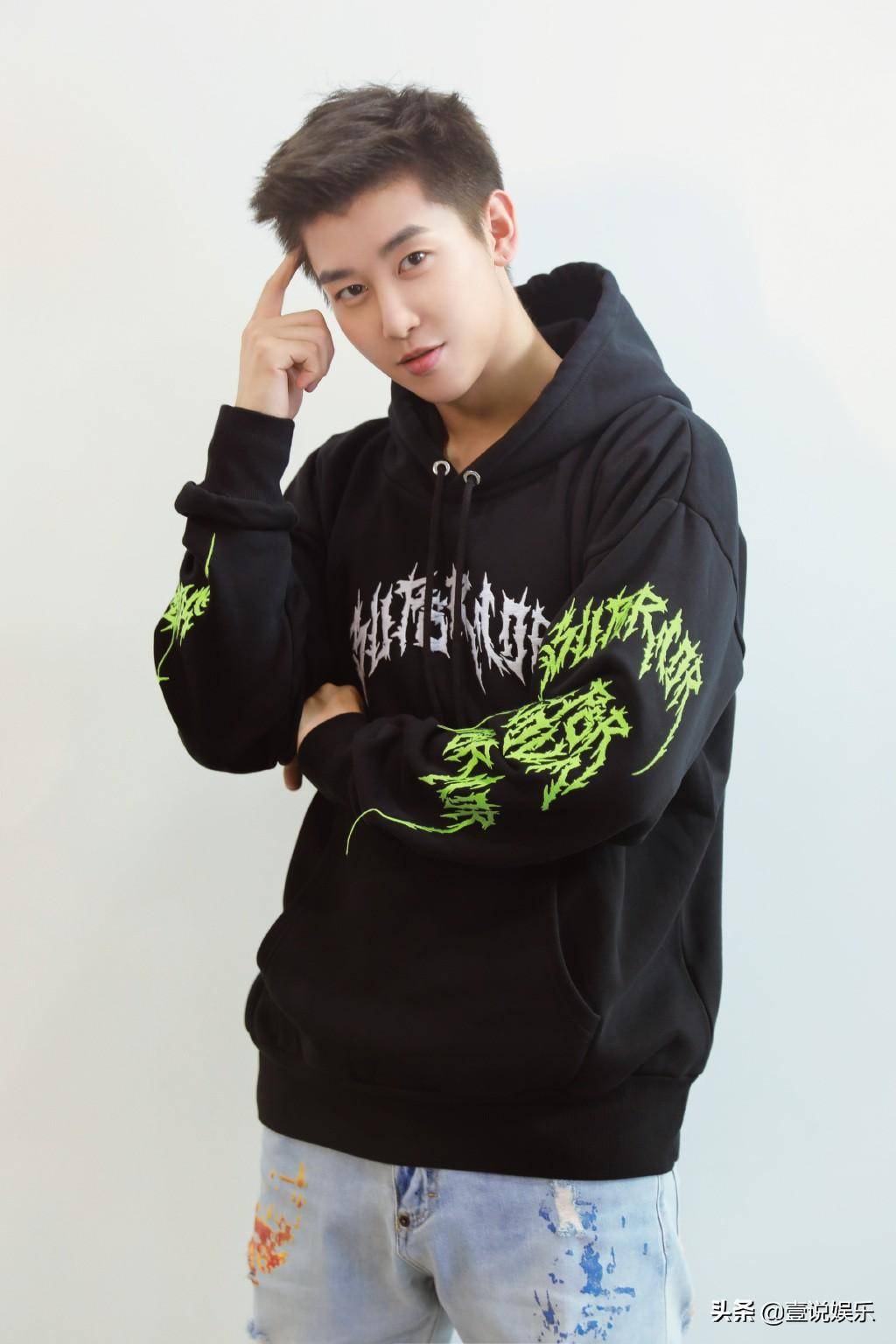 周艺轩官宣恋情,粉丝,前女友纷纷失望,粉丝曾为其花费几十万_脱粉