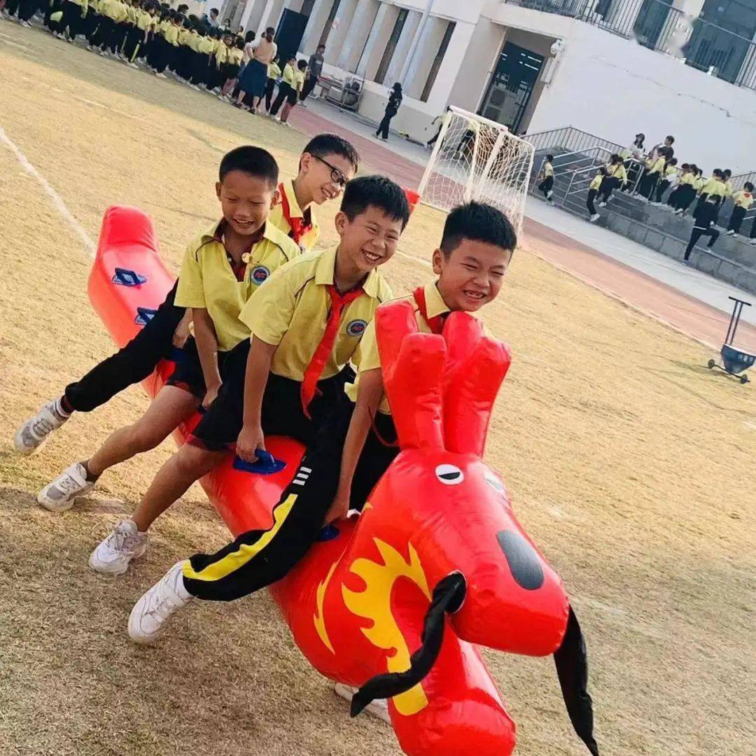 南外充满爱,留校亦精彩——记南海外国语学校小学生