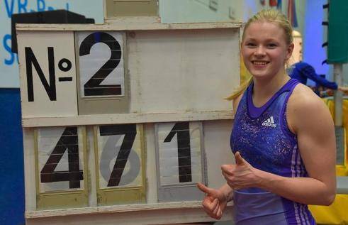 留着运动员血液的murto也在9岁时便找到了自己想投入的项目──撑杆跳