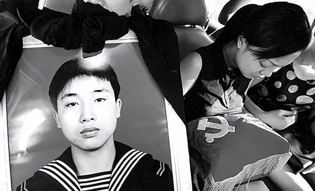 张展南:361号潜艇事件后,接北海舰队司令一职,后升海军副司令_组织