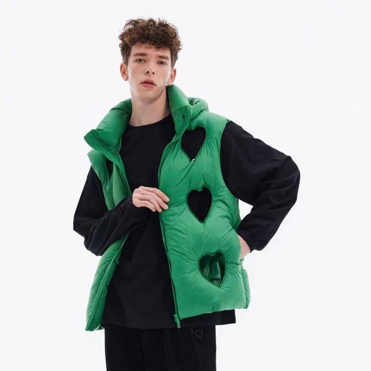 镂空羽绒服,"时尚"与"实用"的battle_设计_衣服_品牌