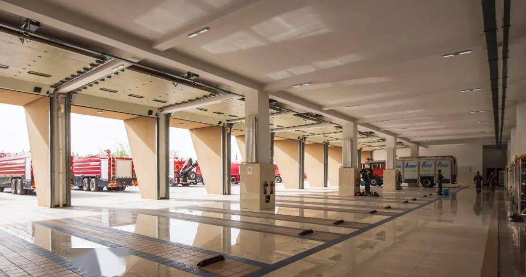 【uas】中国院作品 | 敦煌市消防救援特勤站_空间_建筑_环境