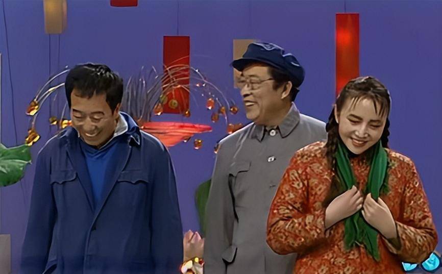 《超生游击队》彼时宋丹丹已怀有7个月身孕再加上还要全程使用她不会