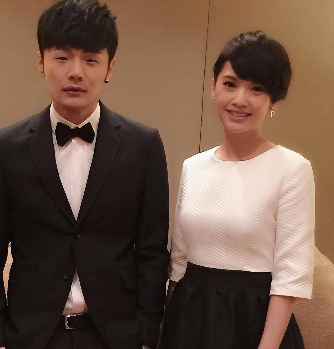 5对奇怪的明星夫妻：结婚20年不领证、分楼睡，有的堪比陌生人颖儿杨丞琳李荣浩 
