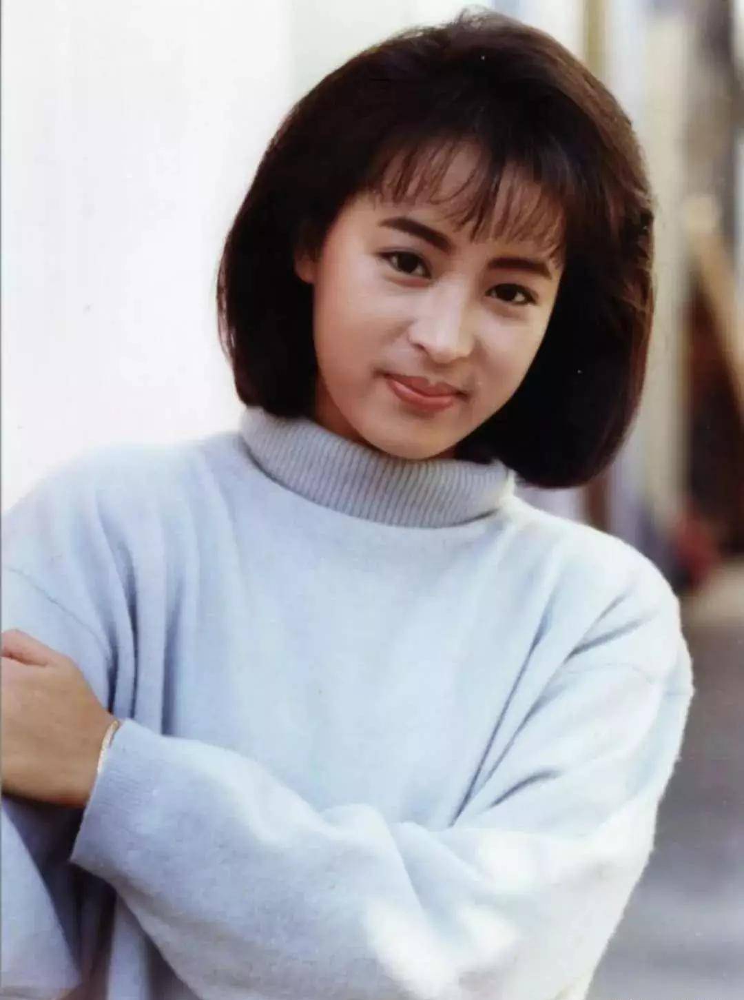 分别是陈玉莲,曾华倩,张曼玉,戚美珍,黎美娴,其中有两位更是梁朝伟