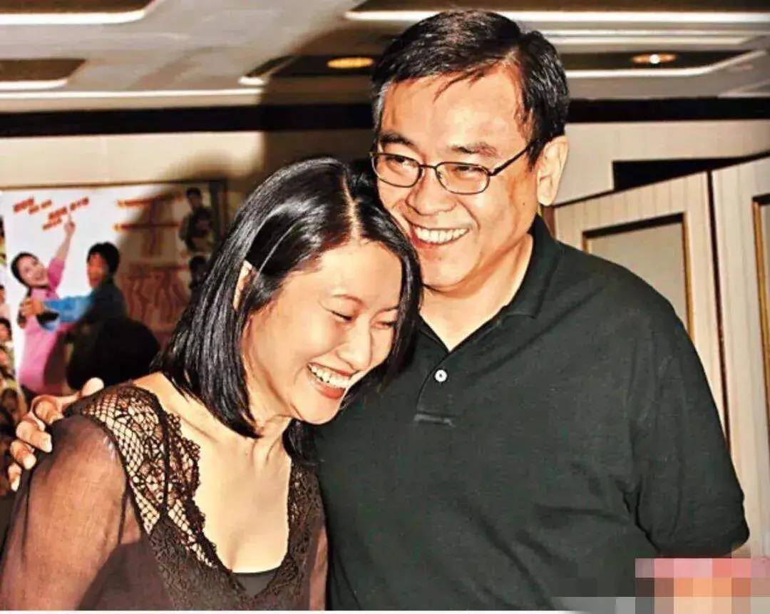 婚后,尔冬升一直坚持做丁克族,他这样说道:"我年轻的时候,很希望有个