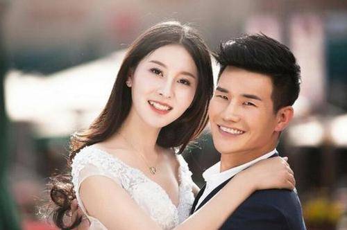 如今已当爸爸_李瑞_妻子_小时候