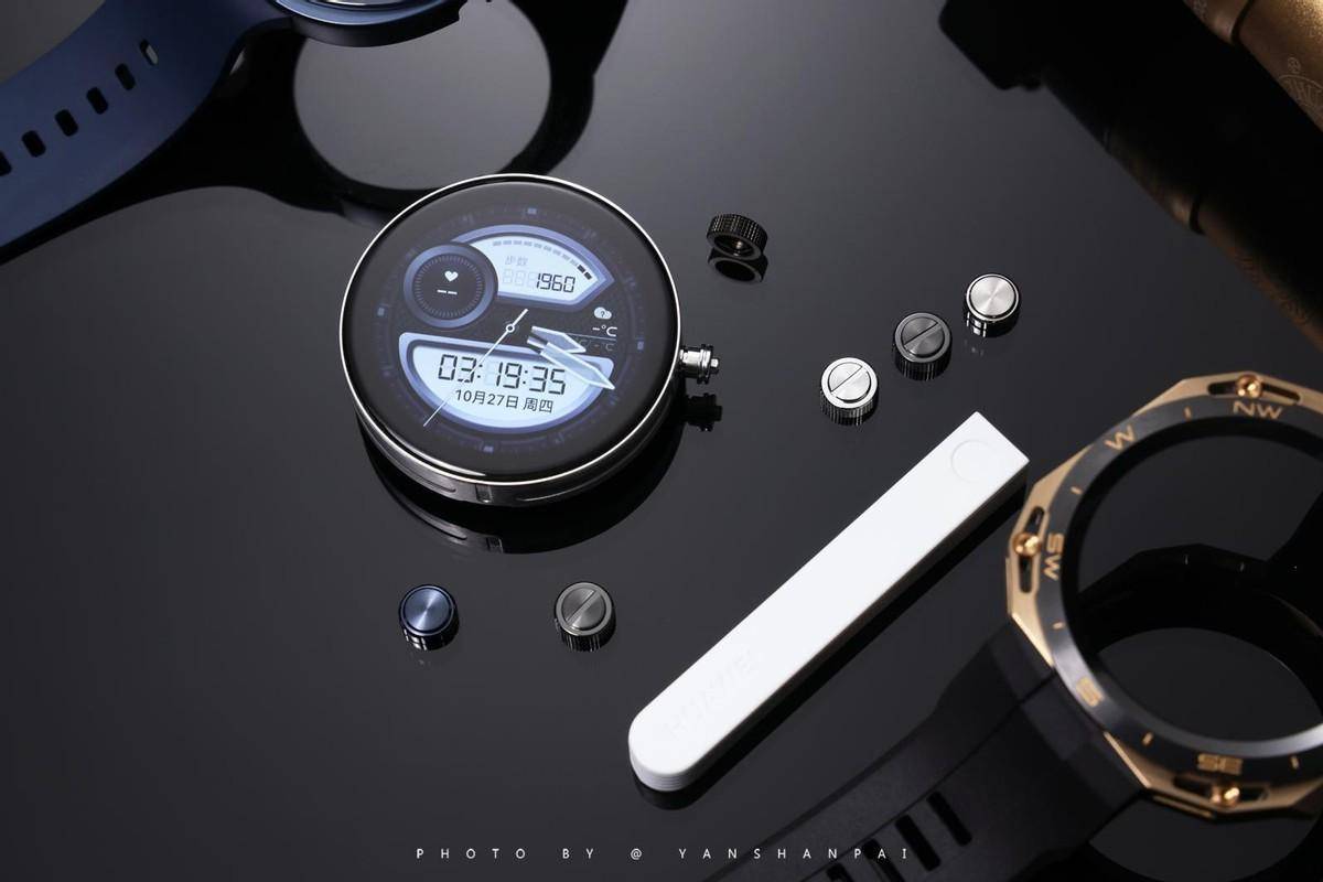 总带一块表太无聊！华为首款可换表壳智能手表WATCH GT Cyber评测