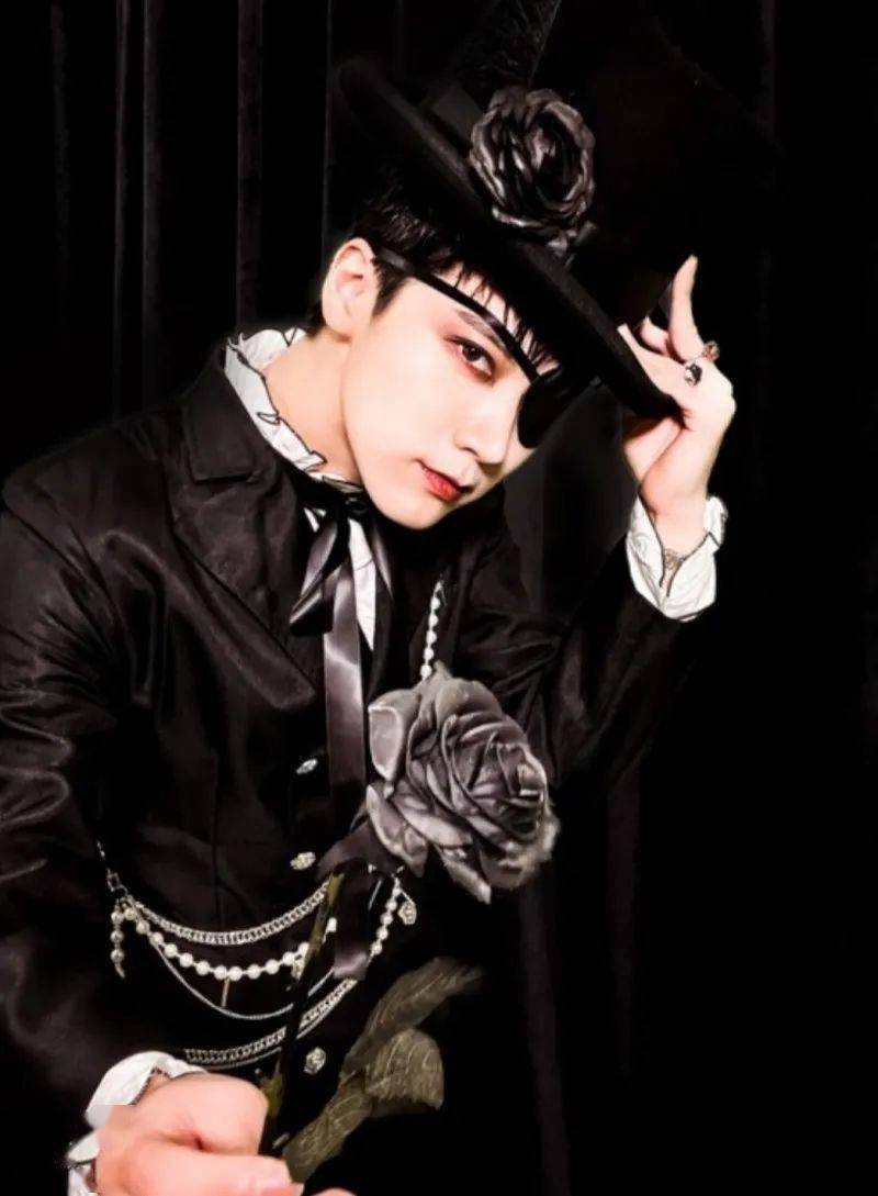 junior神童,shinee的温流,aespa的giselle,redvelvet的yeri, nct泰容&