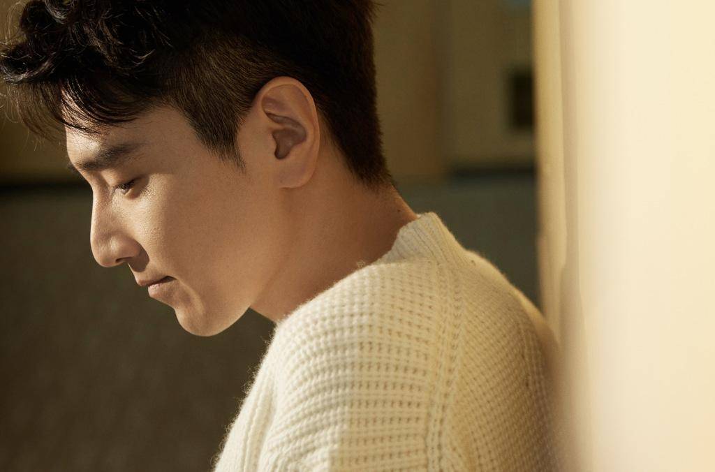 赵又廷为品牌咖啡代言 着白色针织衫显暖男气质_活动_咖啡馆_美味