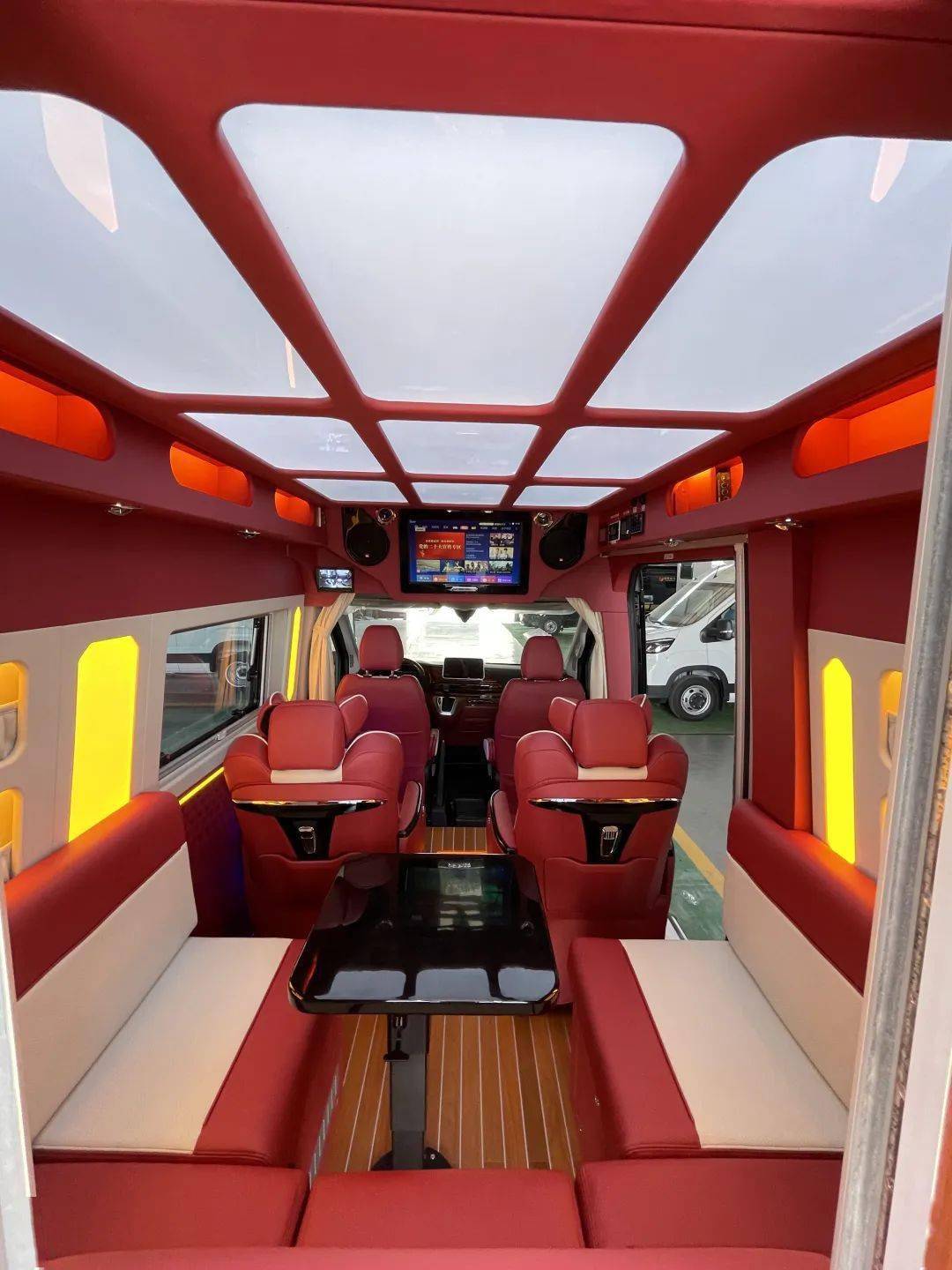 悦胜大通V90 B型房车 后置厨卫设计 全新豪华内饰 配备航空座椅_搜狐汽车_搜狐网