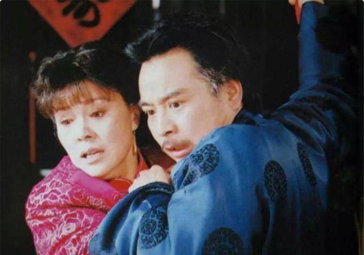 《乌龙山剿匪记》34年:四丫头因太红遭抛弃,钻山豹64岁仍单身_玛雅