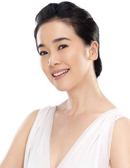 打破陈道明零绯闻记录,男神收割者左小青,为何嫁大20岁富商?